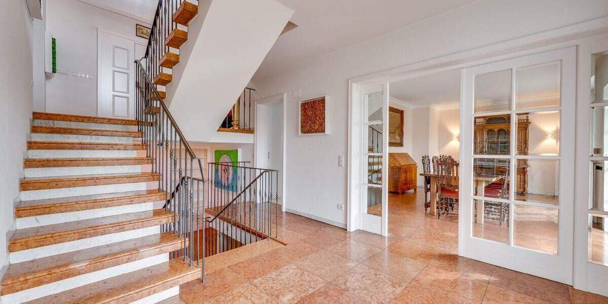 Einfamilienhaus Freising Am Vogelherd - 9 Zimmer, 358 m&sup2;, 2.390.000&euro; | Angebot:25908899