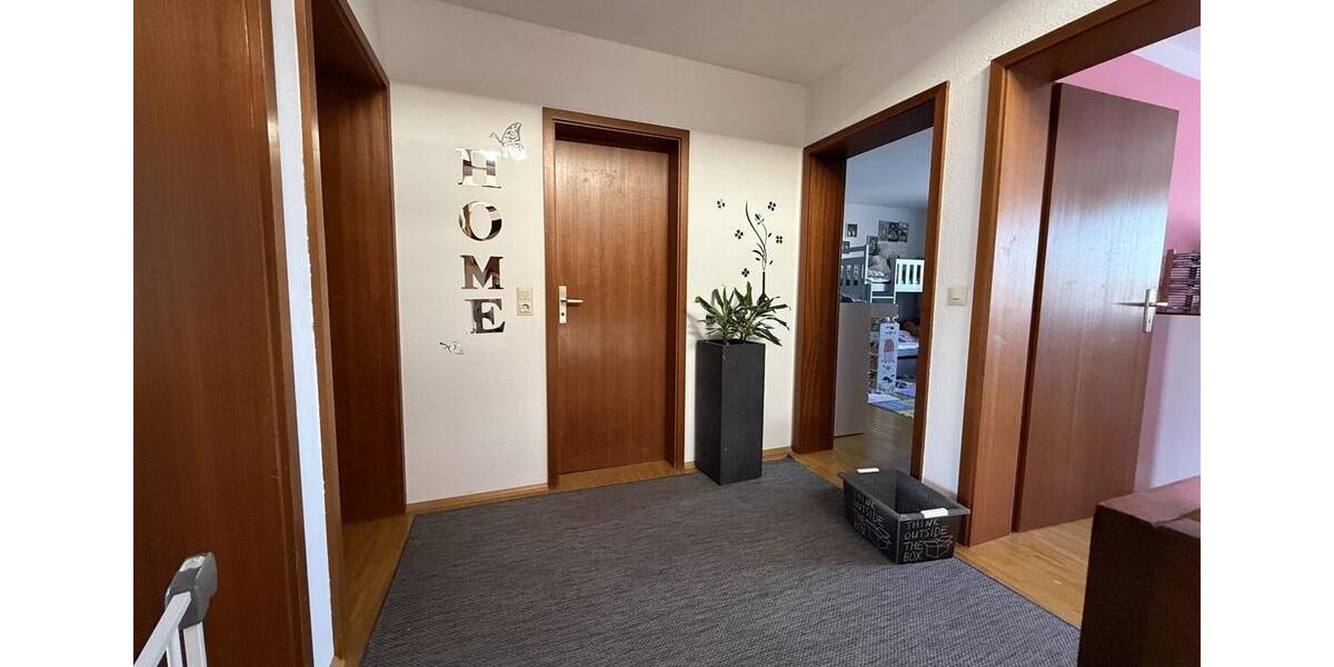 Reihenhaus Schwäbisch Hall - 6.5 Zimmer, 140 m&sup2;, 1.200&euro; | Angebot:26451380