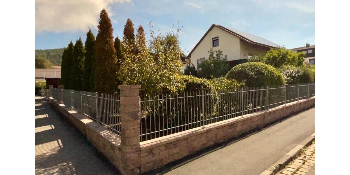 Einfamilienhaus Neustadt bei Coburg - 8 Zimmer, 235 m&sup2;, 1.550&euro; | Angebot:26480767