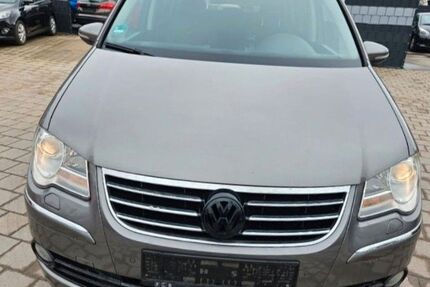 VW Touran 152.000 km 3.950 &euro; Mannheime 68305