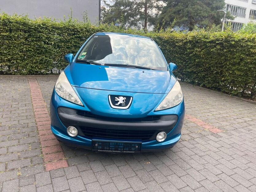 Peugeot 207 112.000 km 1.999 € Wiesbaden 65197