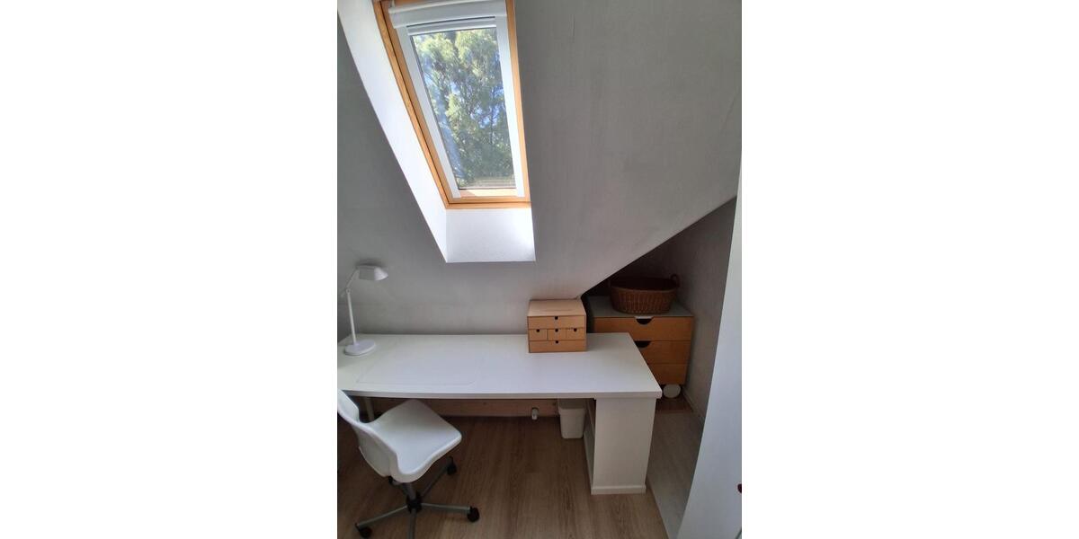 Dachgeschoßwohnung Cottbus - 3 Zimmer, 65 m&sup2;, 902&euro; | Angebot:26329422