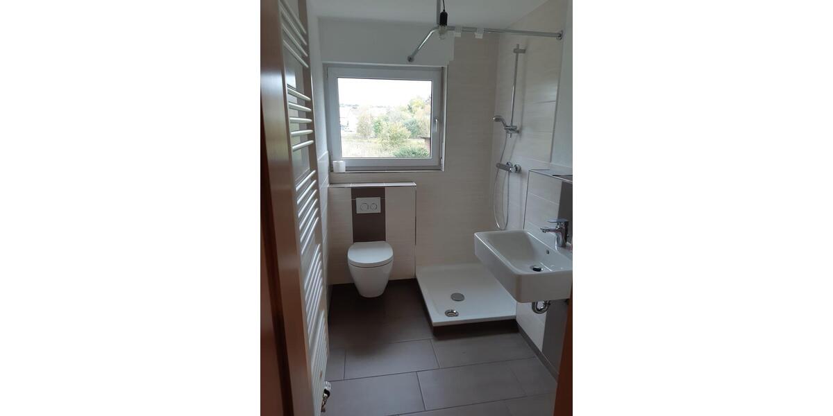 Erdgeschoßwohnung Mücke - 4 Zimmer, 98 m&sup2;, 700&euro; | Angebot:26412899