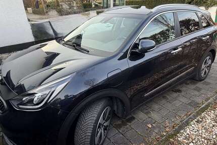Kia Niro 102.800 km 14.500 € Troisdorf 53844