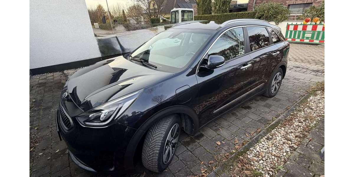 Kia Niro 102.800 km 14.500 € Troisdorf 53844