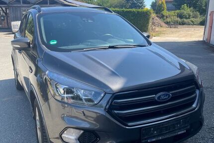 Ford Kuga 131.000 km 15.900 &euro; Windischeschenbach 92670