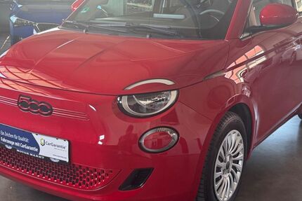 Fiat 500e 8.700 km 15.400 &euro; Langenmosen 86571