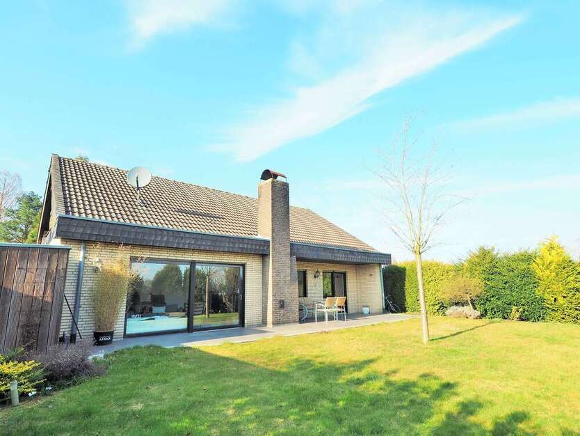 Haus zum Kaufen in Bedburg 440.000 € 146 m²