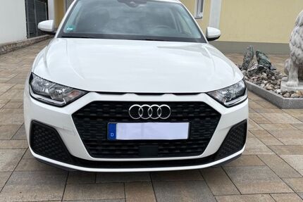 Audi A1 25.900 km 16.300 &euro; Gerhardshofen 91466