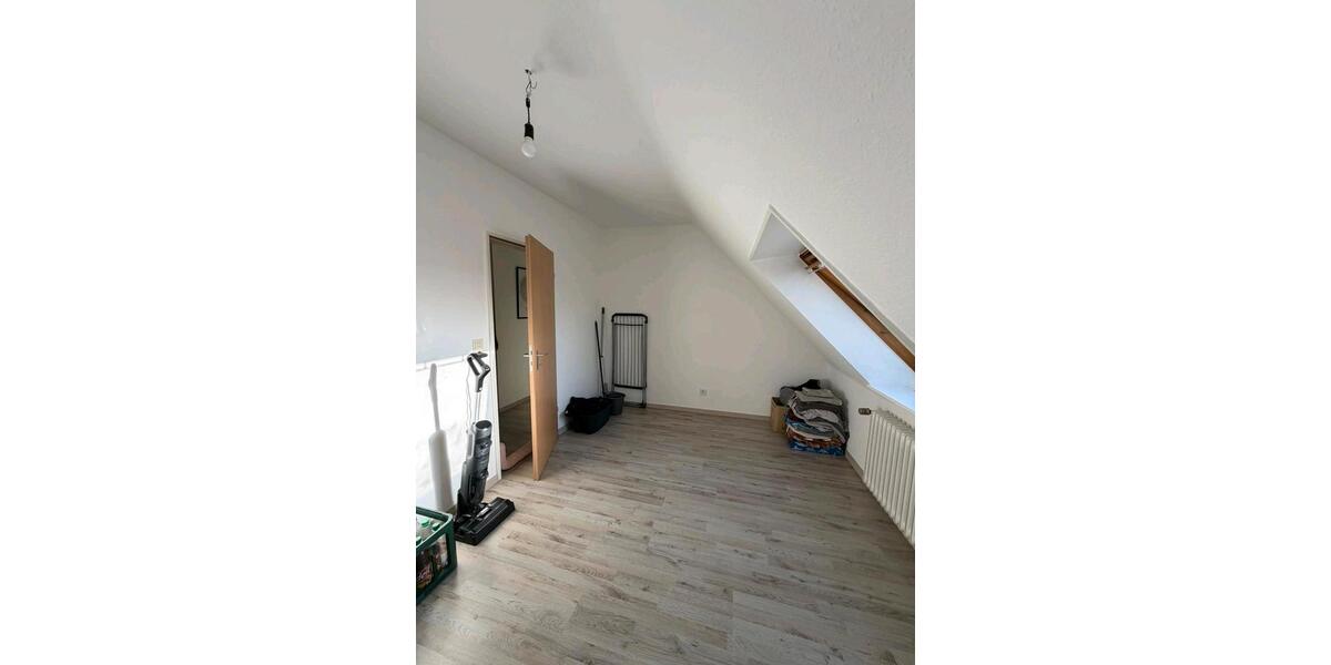 Dachgeschoßwohnung Achim - 3 Zimmer, 60 m&sup2;, 700&euro; | Angebot:26355850