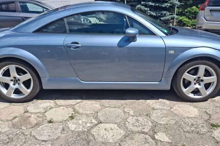 Audi TT 80.000 km 7.990 &euro; Nordhorn 48529