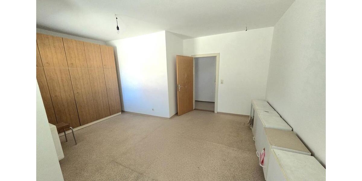 Etagenwohnung Bad Rodach - 6 Zimmer, 150 m&sup2;, 1.000&euro; | Angebot:26094590