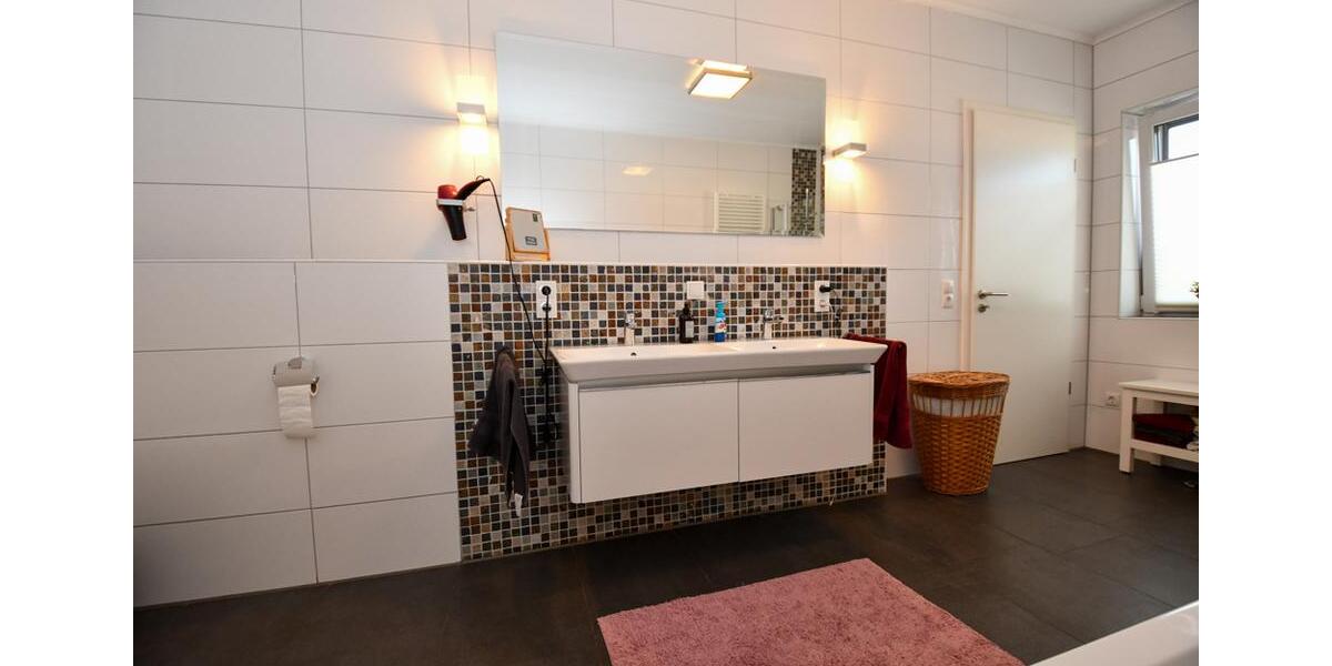 Einfamilienhaus Friesoythe - 4 Zimmer, 190 m&sup2;, 1.450&euro; | Angebot:26133179