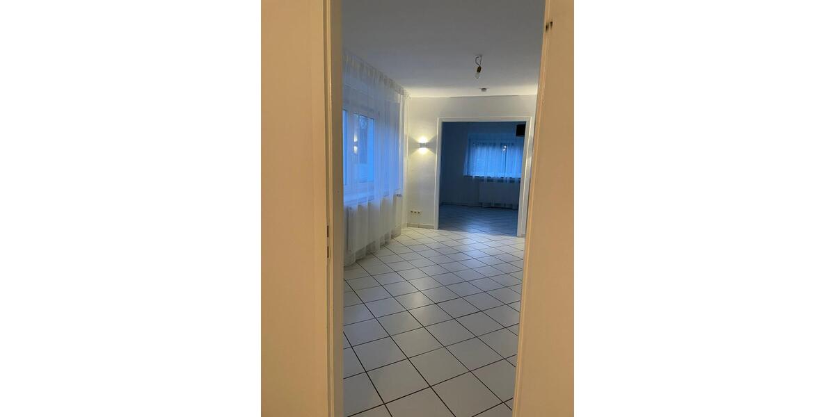 Etagenwohnung Rösrath - 2 Zimmer, 75 m&sup2;, 850&euro; | Angebot:26349657