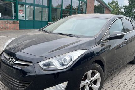 Hyundai i40 160.000 km 4.999 &euro; Ganderkesse 27777