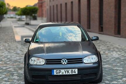VW Golf 201.000 km 1.550 &euro; Salach 73084