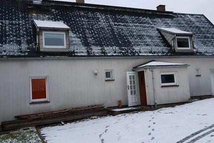 Sanierungsbedürftiges Einfamilienhaus zimmer