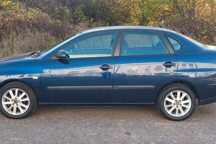 Seat Cordoba 66.000 km 3.999 &euro; Rostock 18057