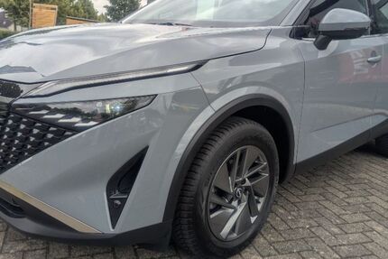 Nissan Qashqai 15.043 km 28.490 € Neubrandenburg 17036