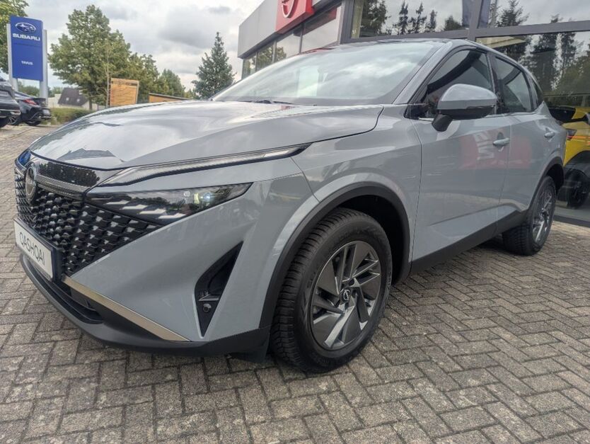 Nissan Qashqai 15.043 km 28.490 € Neubrandenburg 17036