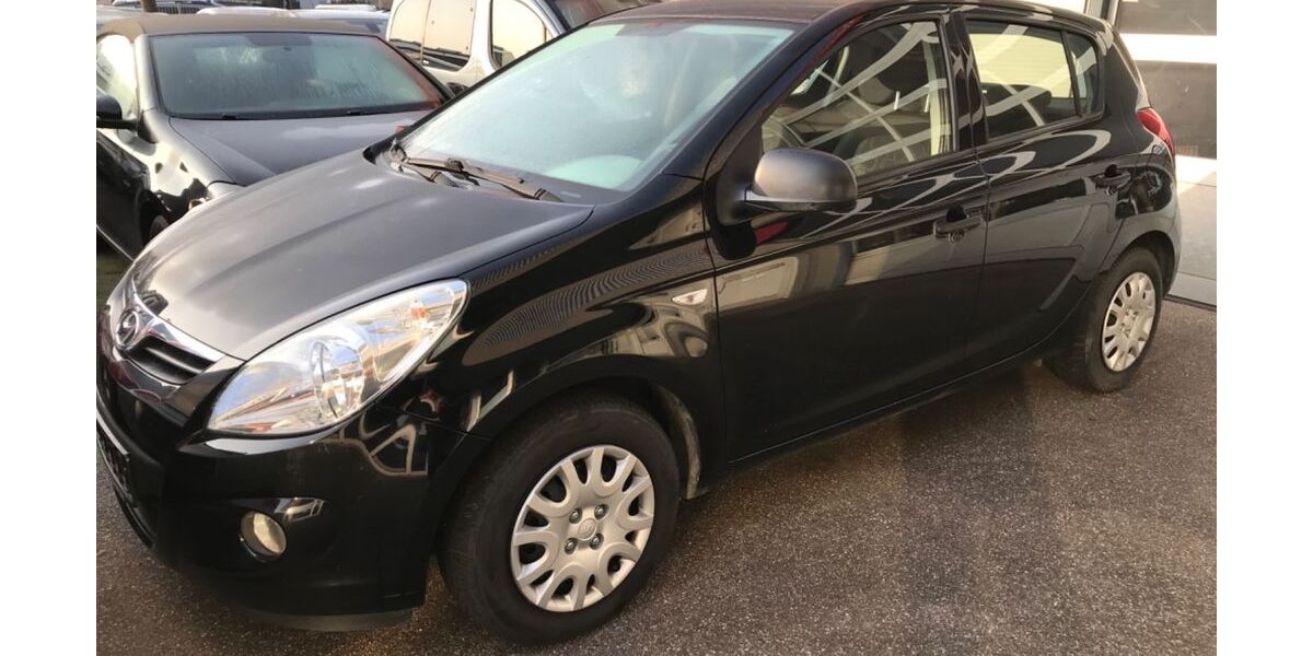 Hyundai i20 180.000 km 4.980 &euro; Bad Säckingen 79713