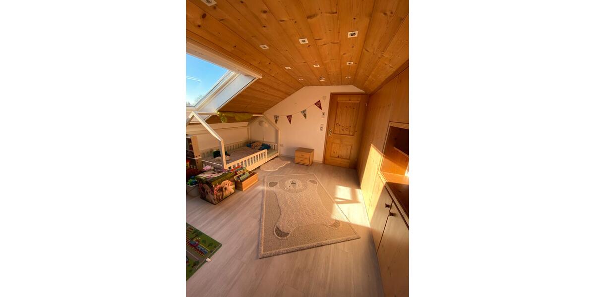 Maisonettenwohnung Marktoberdorf - 5 Zimmer, 180 m&sup2;, 2.050&euro; | Angebot:25150811