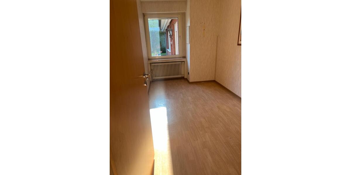 Erdgeschoßwohnung Warendorf - 5 Zimmer, 115 m&sup2;, 1.250&euro; | Angebot:26316411