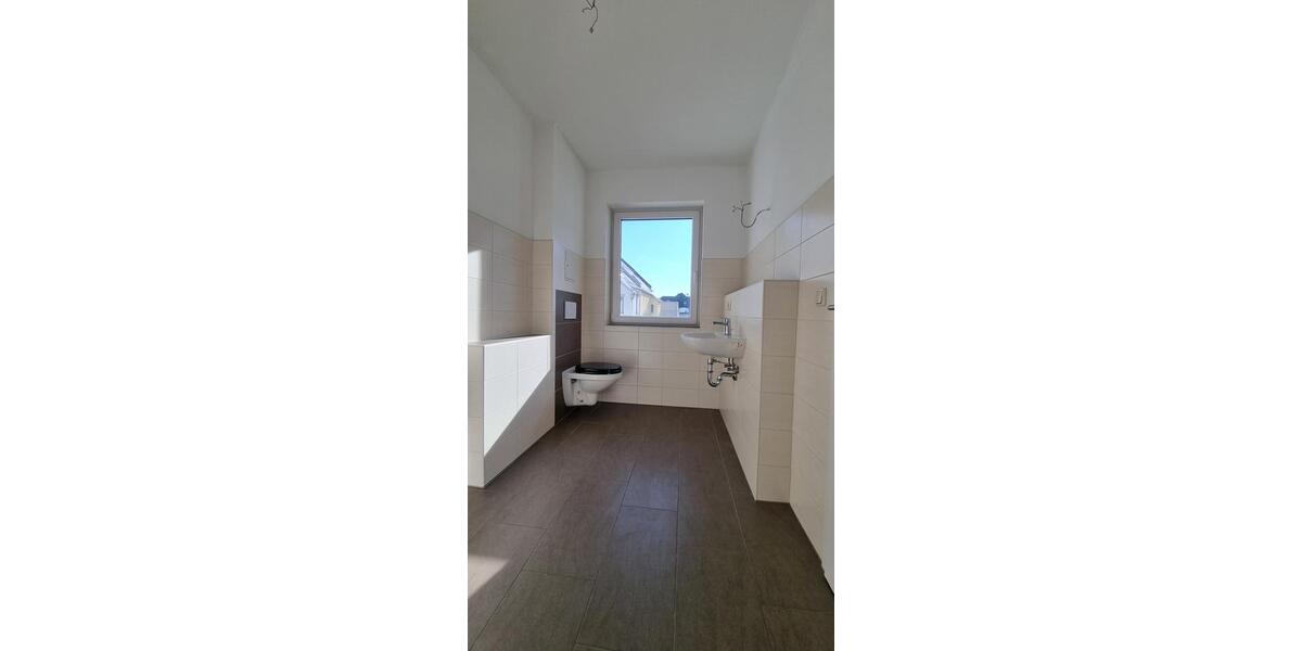 Etagenwohnung Schleiz - 3 Zimmer, 71 m&sup2;, 410&euro; | Angebot:26264400