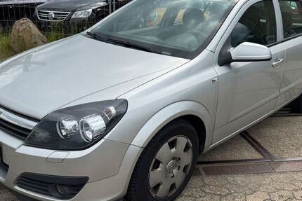 Opel Astra 177.000 km 999 € Buxtehude 21614