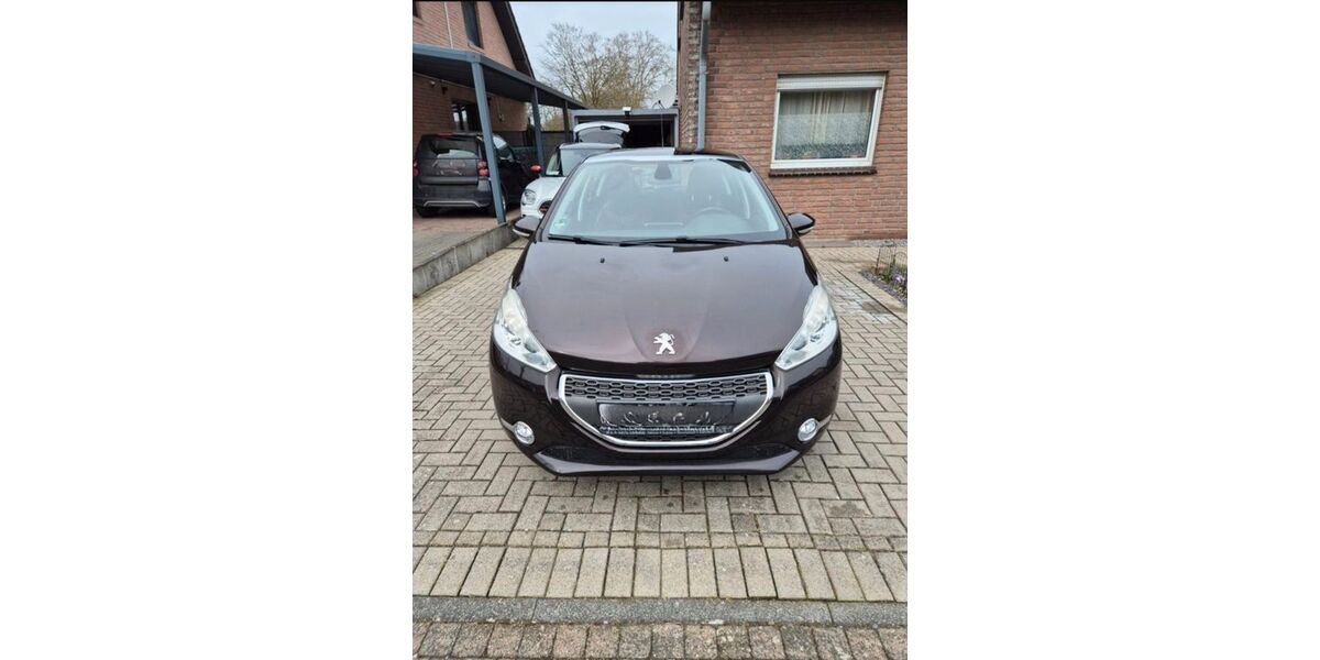 Peugeot 208 193.000 km 5.500 &euro; Xanten 46509