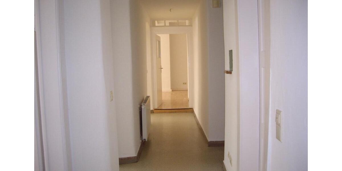 5 - Zimmer - Altbauwohnung , Nbg. - Südstadt , keine WG 5 zimmer