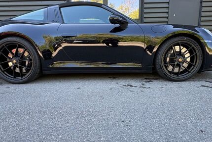 Porsche 992 7.800 km 193.700 &euro; Passau 94032
