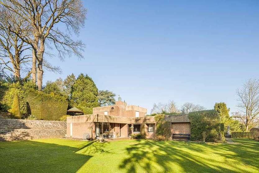Haus zum Kaufen in Aachen 1.550.000 € 271.75 m²