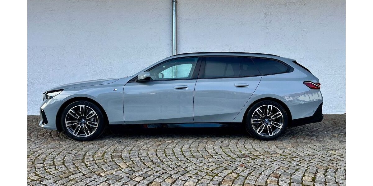 BMW i5 7.361 km 58.490 &euro; München 81245