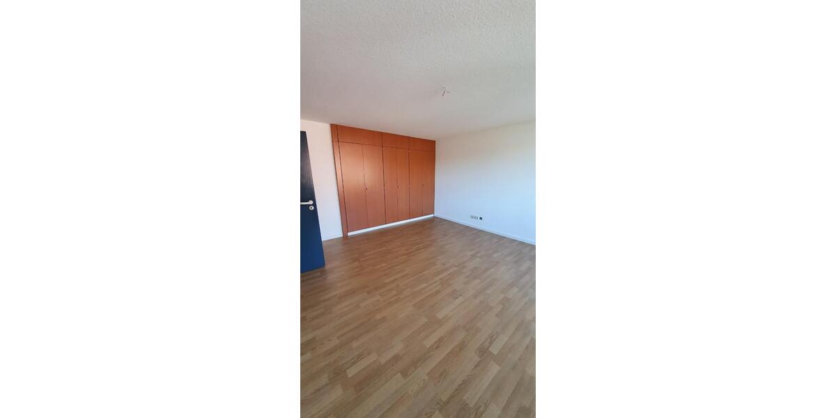 Zentral gelegene, grosse 4 Zimmerwohnung in Niebüll zu vergeben! 4 zimmer