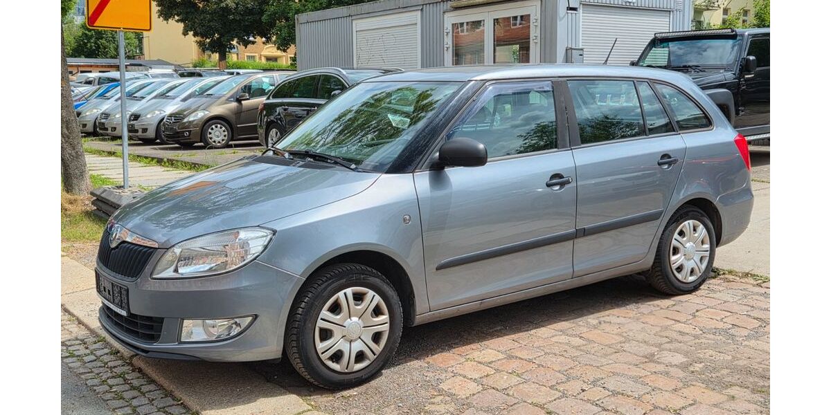 Skoda Fabia 80.500 km 4.490 &euro; Chemnitz 09120
