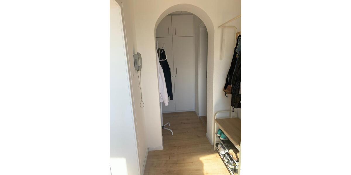 Dachgeschoßwohnung Petersberg - 2 Zimmer, 61 m&sup2;, 600&euro; | Angebot:26287927