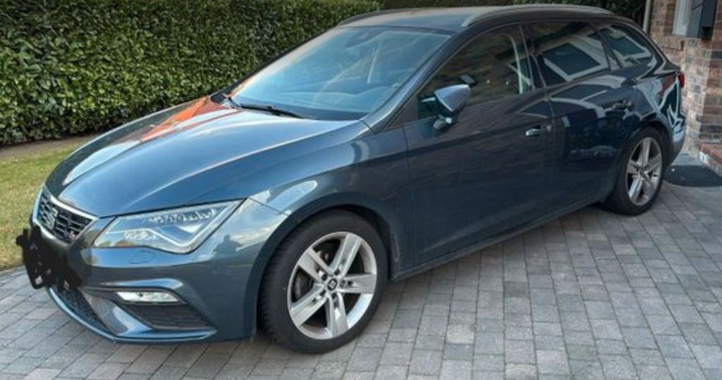 Seat Leon 90.928 km 17.500 &euro; Westoverledingen 26810