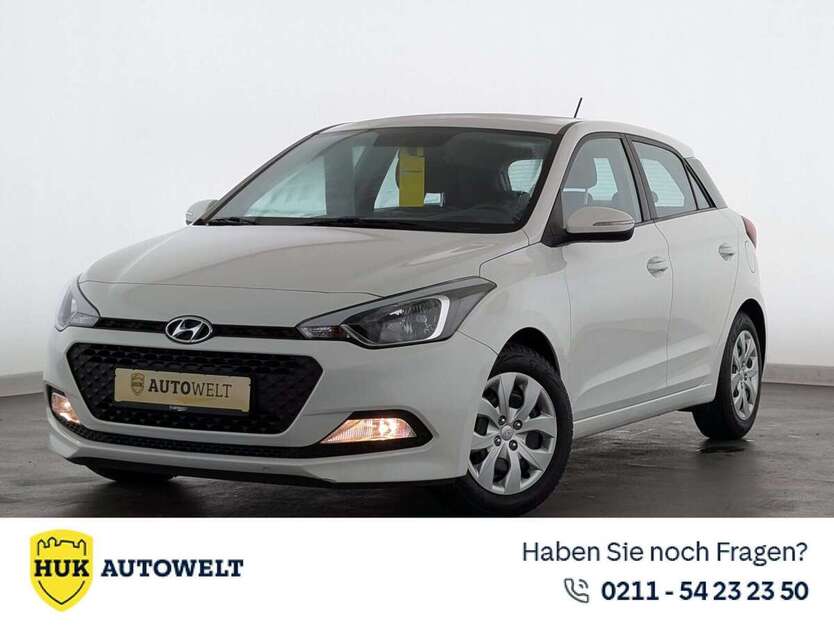Hyundai i20 41.890 km 8.960 € Düsseldorf 40599