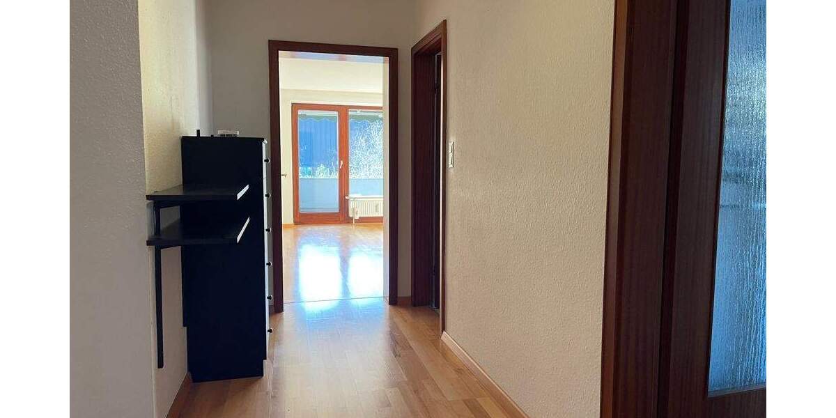 Gepflegte Wohnung - Schwimmbad und Sauna im Haus - im Augsburger Univiertel 2 zimmer