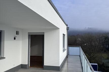 Haus Deggendorf - 3 Zimmer, 129 m&sup2;, 1.390&euro; | Angebot:25177514