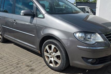 VW Touran 253.000 km 900 &euro; Schweinfurt 97422