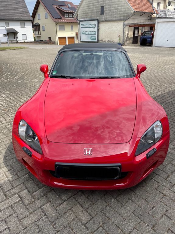 S2000