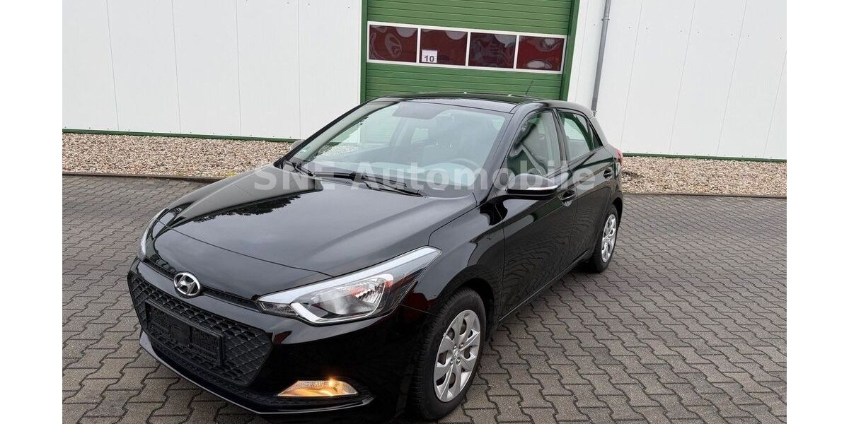 Hyundai i20 45.996 km 9.290 &euro; Fürstenwalde 15517