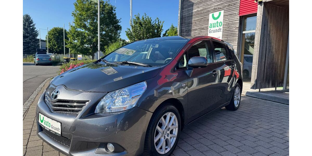 Toyota Verso 141.000 km 7.900 &euro; Bodnegg - Rotheidlen 88285