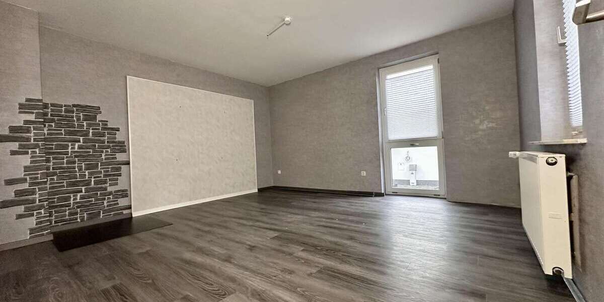Haus zum Mieten in Wolfhagen 1.300 € 200 m² 6.5 zimmer