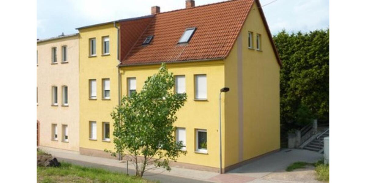 Etagenwohnung Teuchern - 2 Zimmer, 62 m&sup2;, 375&euro; | Angebot:24253560