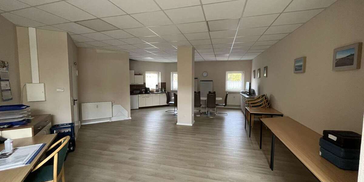 Wohnung zum Kaufen in Neustadt an der Orla 50.000 € 60 m² 2 zimmer