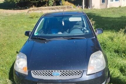 Ford Fiesta 86.406 km 2.500 &euro; Sinsheim 74889