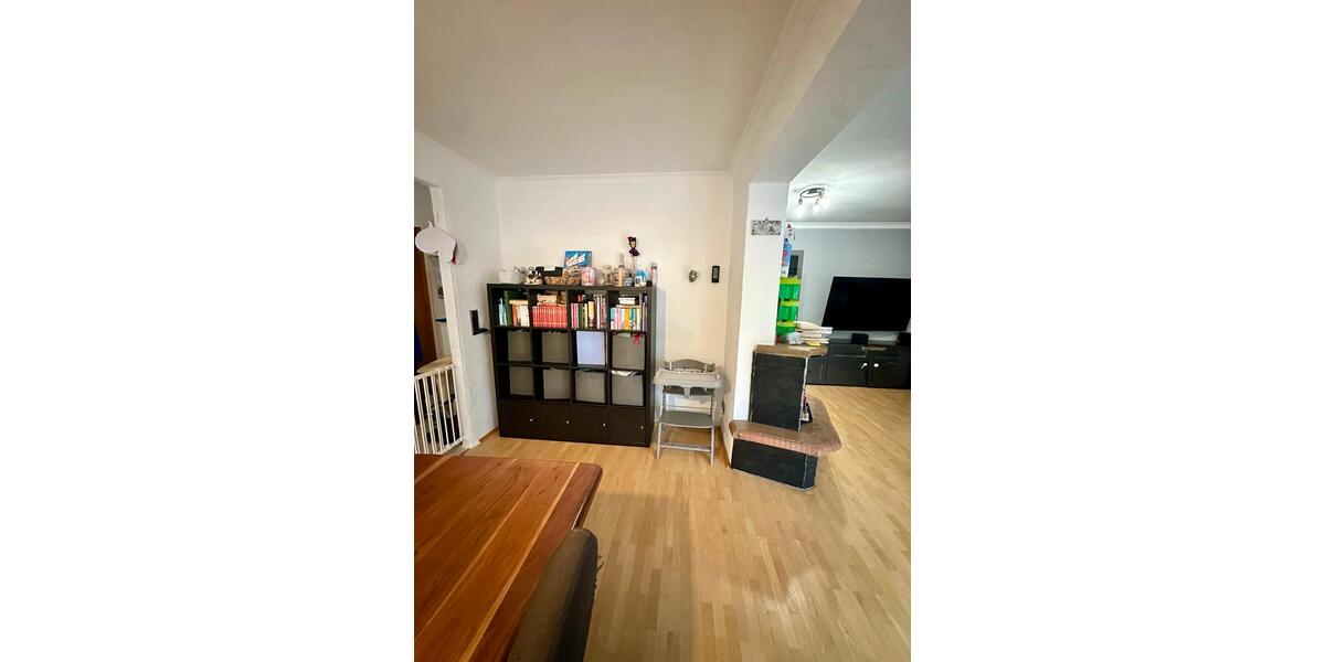 Dachgeschoßwohnung Lüdenscheid - 3 Zimmer, 92 m&sup2;, 165.000&euro; | Angebot:25056042